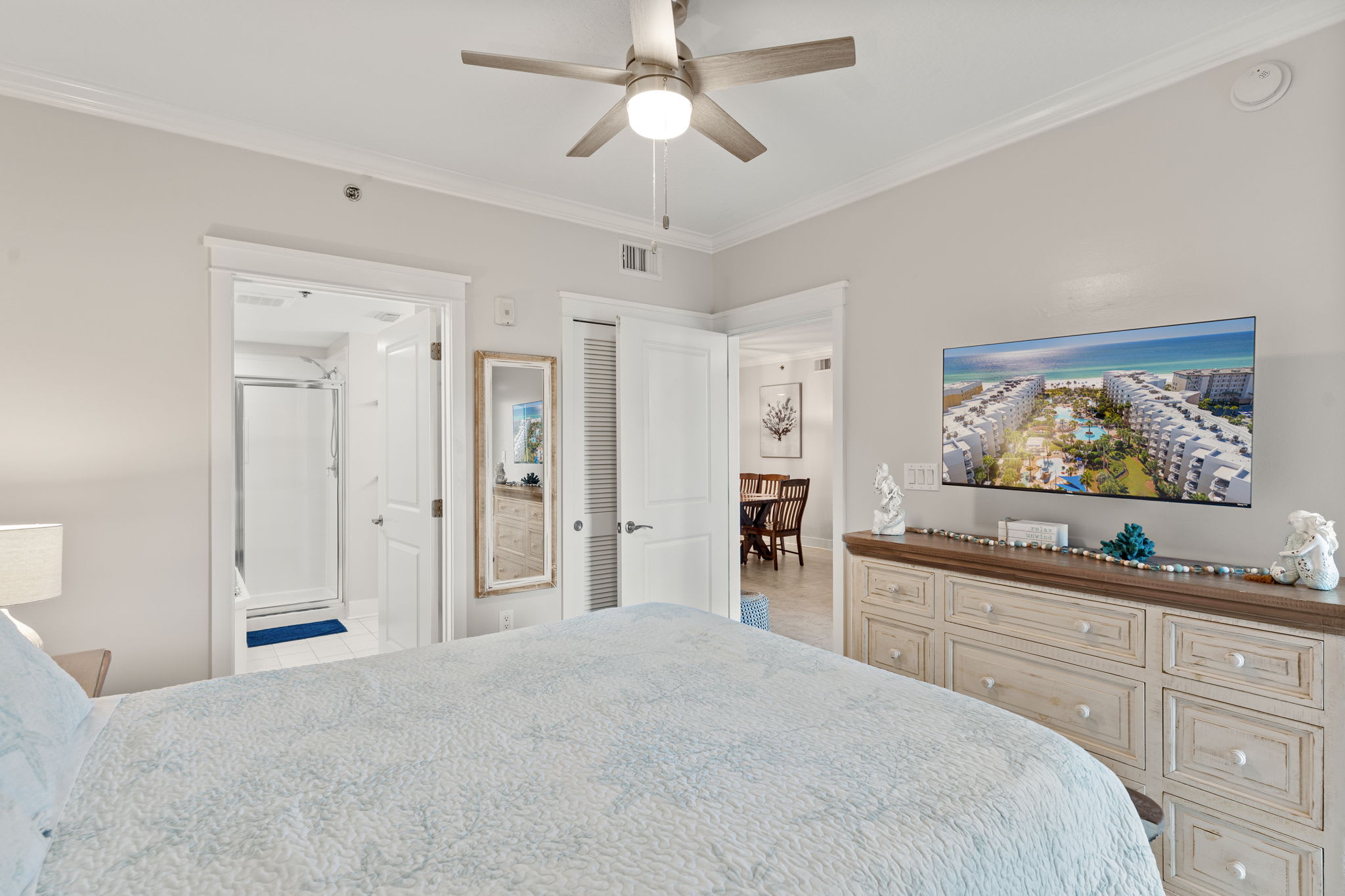 Queen master bedroom with full bath