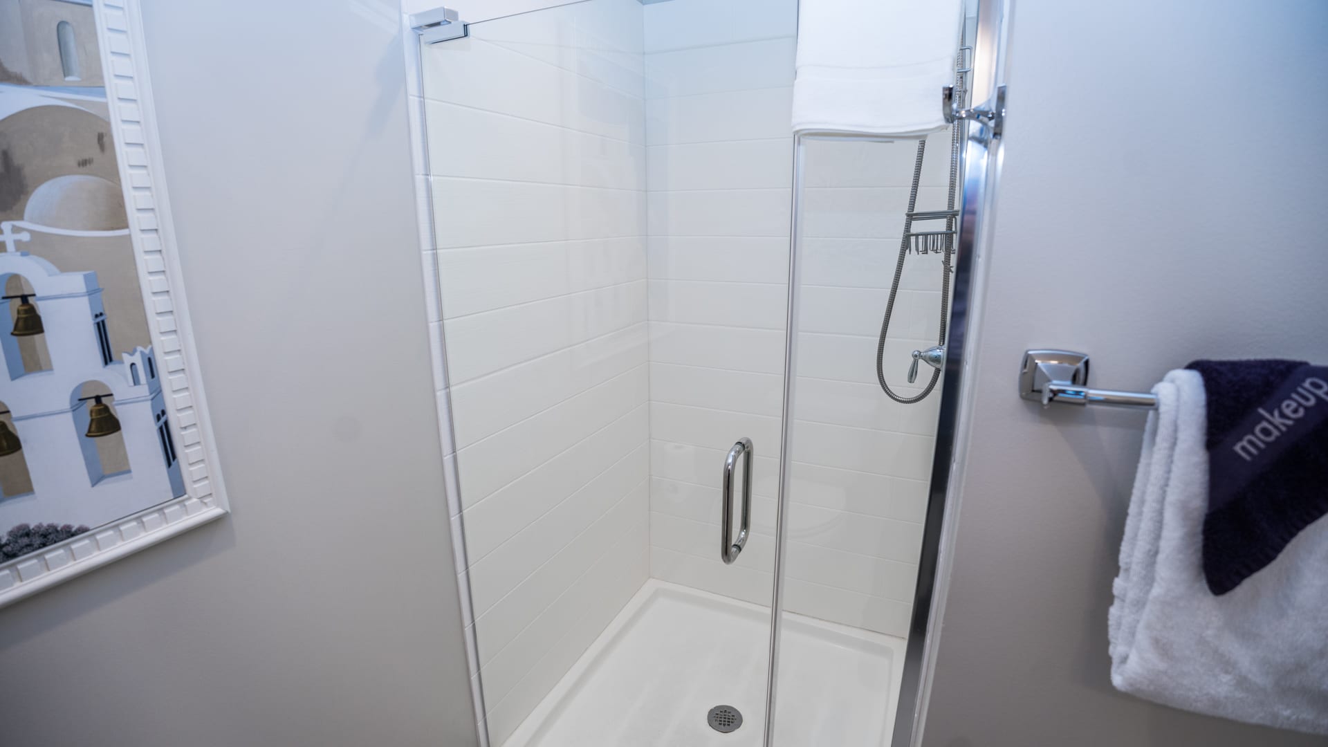 NICE SHOWER IN SECOND BATH