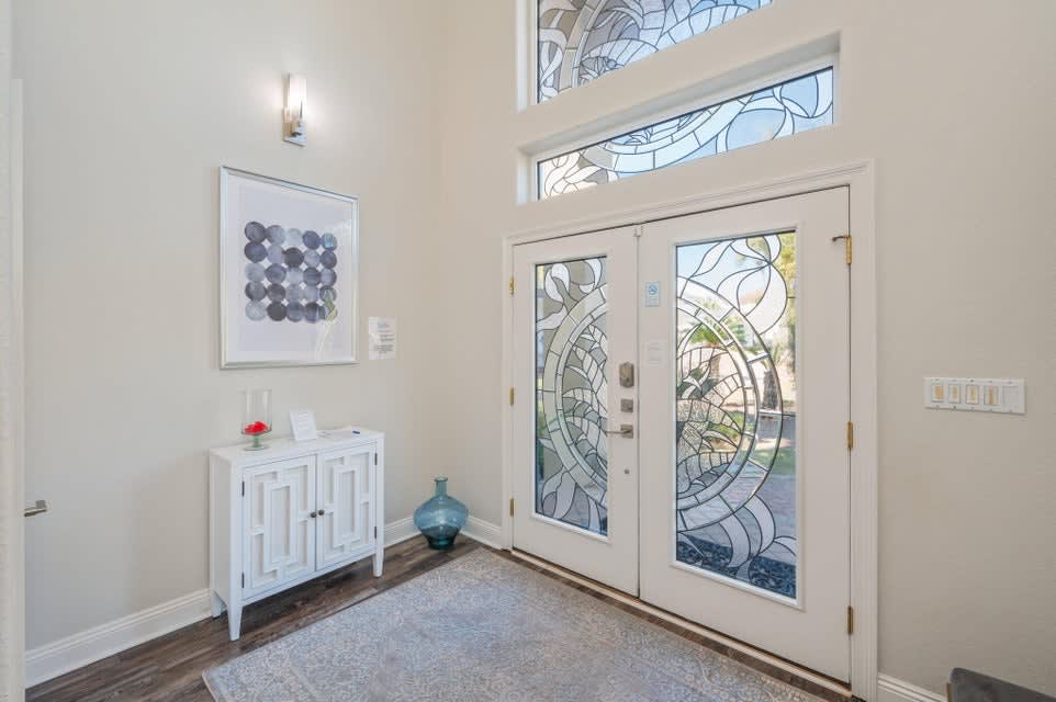 Bright entrance w/ clean lines and an airy first impression