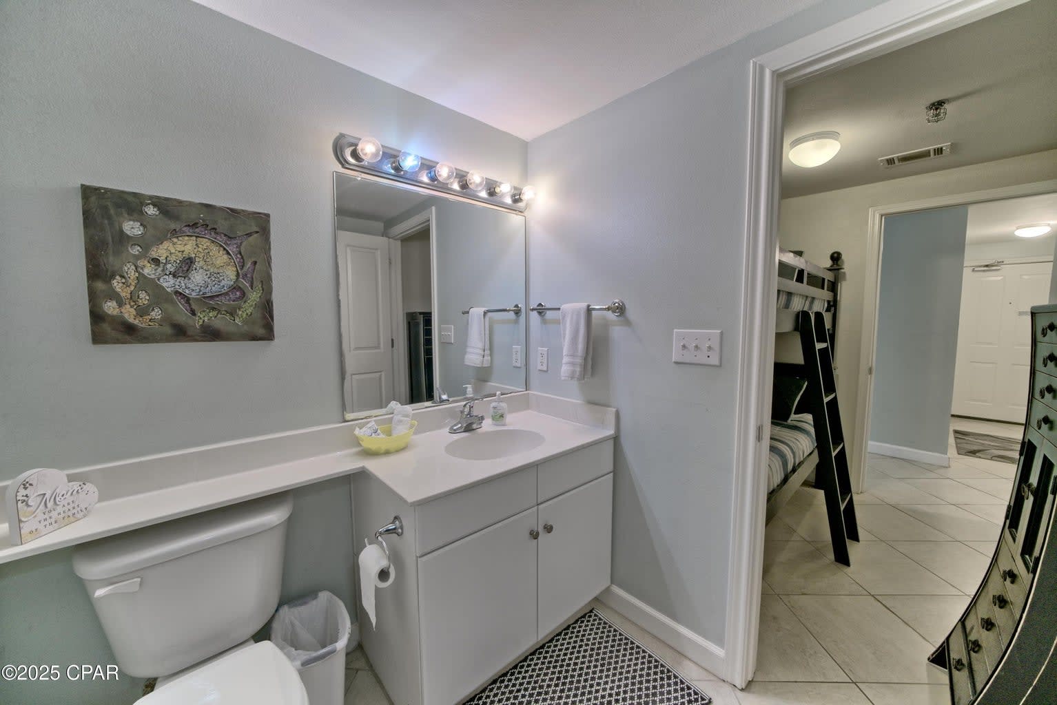 Another view of bunk bath.