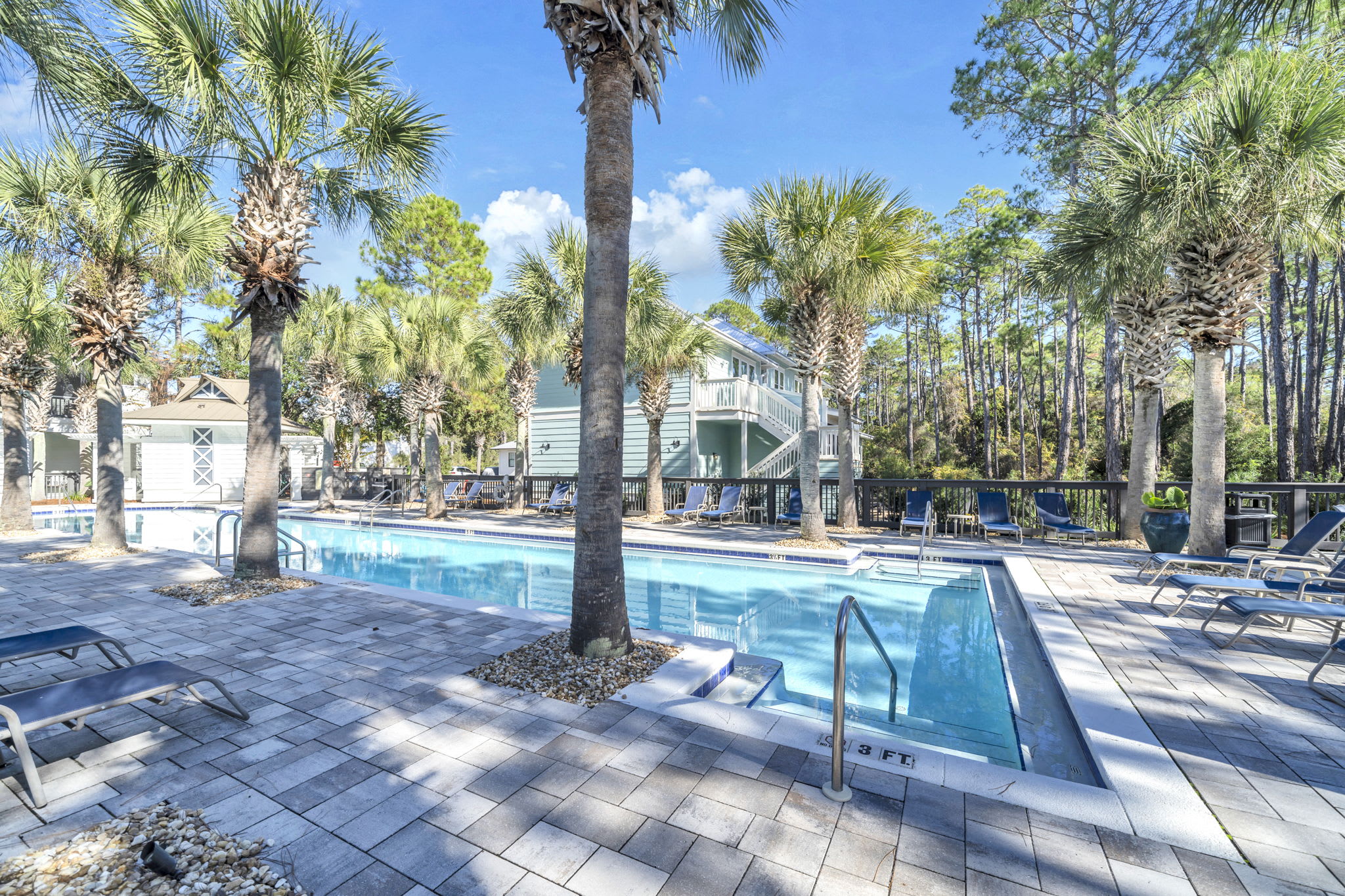 Beautiful well maintained pool.  Easy access.