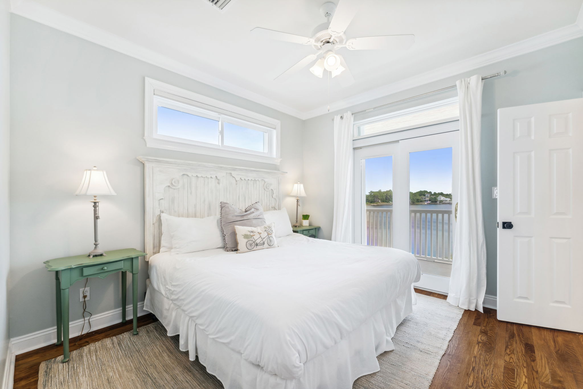 3rd Floor - Guest Suite - King Size Bed