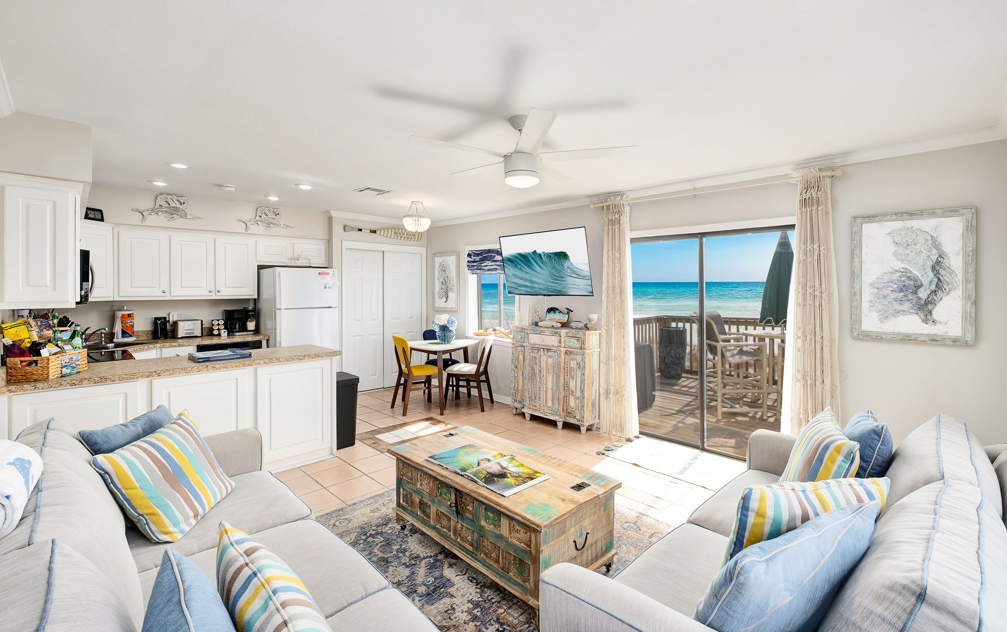 Panoramic views from the living room