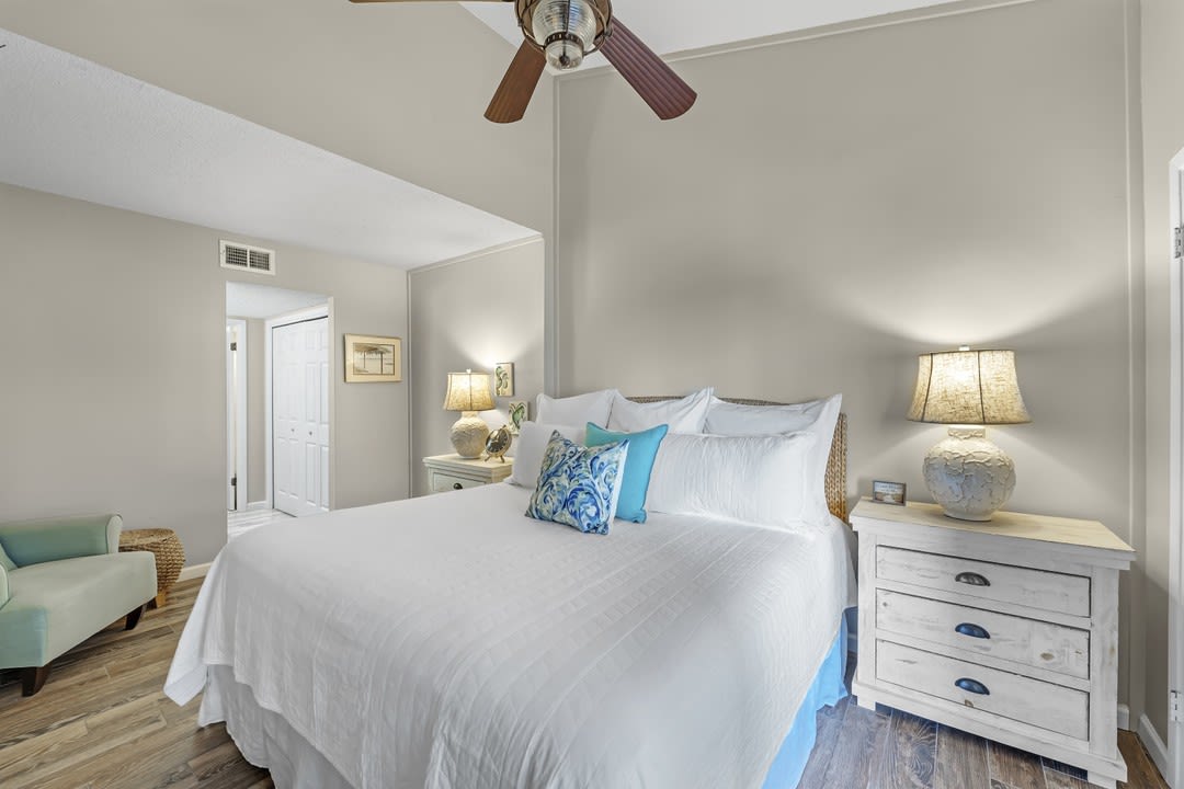 Primary downstairs bedroom