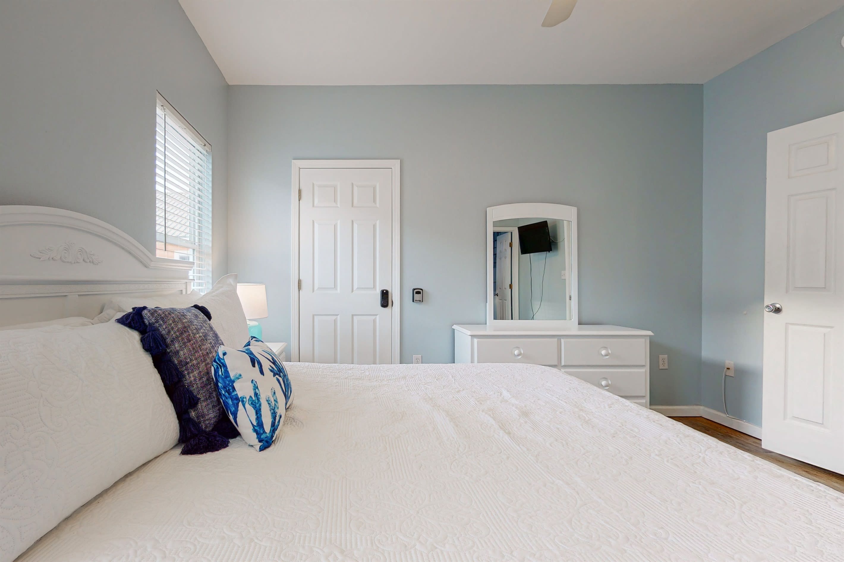 Plenty of space in second master room