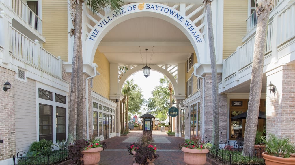 Heart of Baytowne Wharf