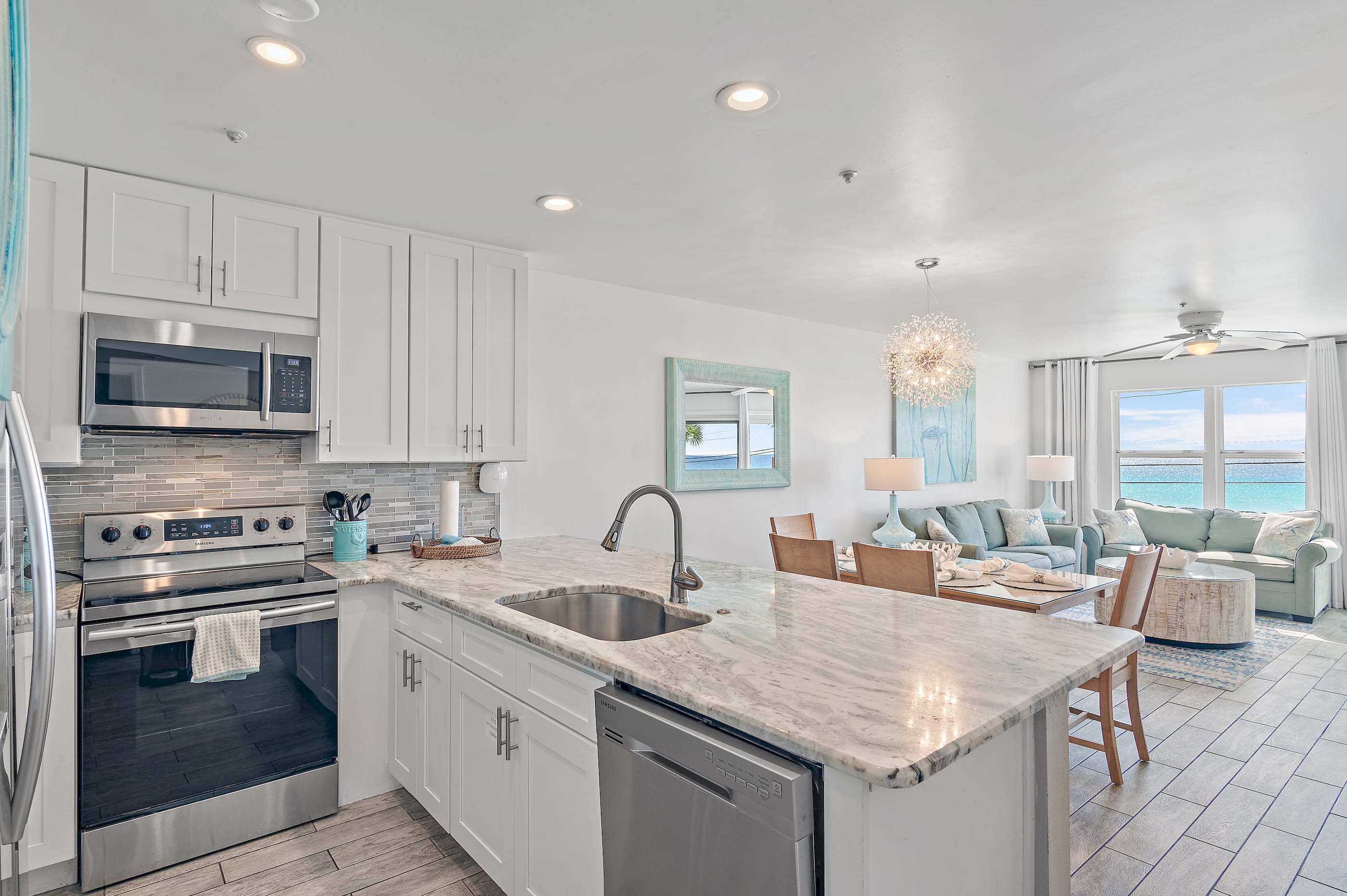 Electric range/oven, microwave &amp; dishwasher