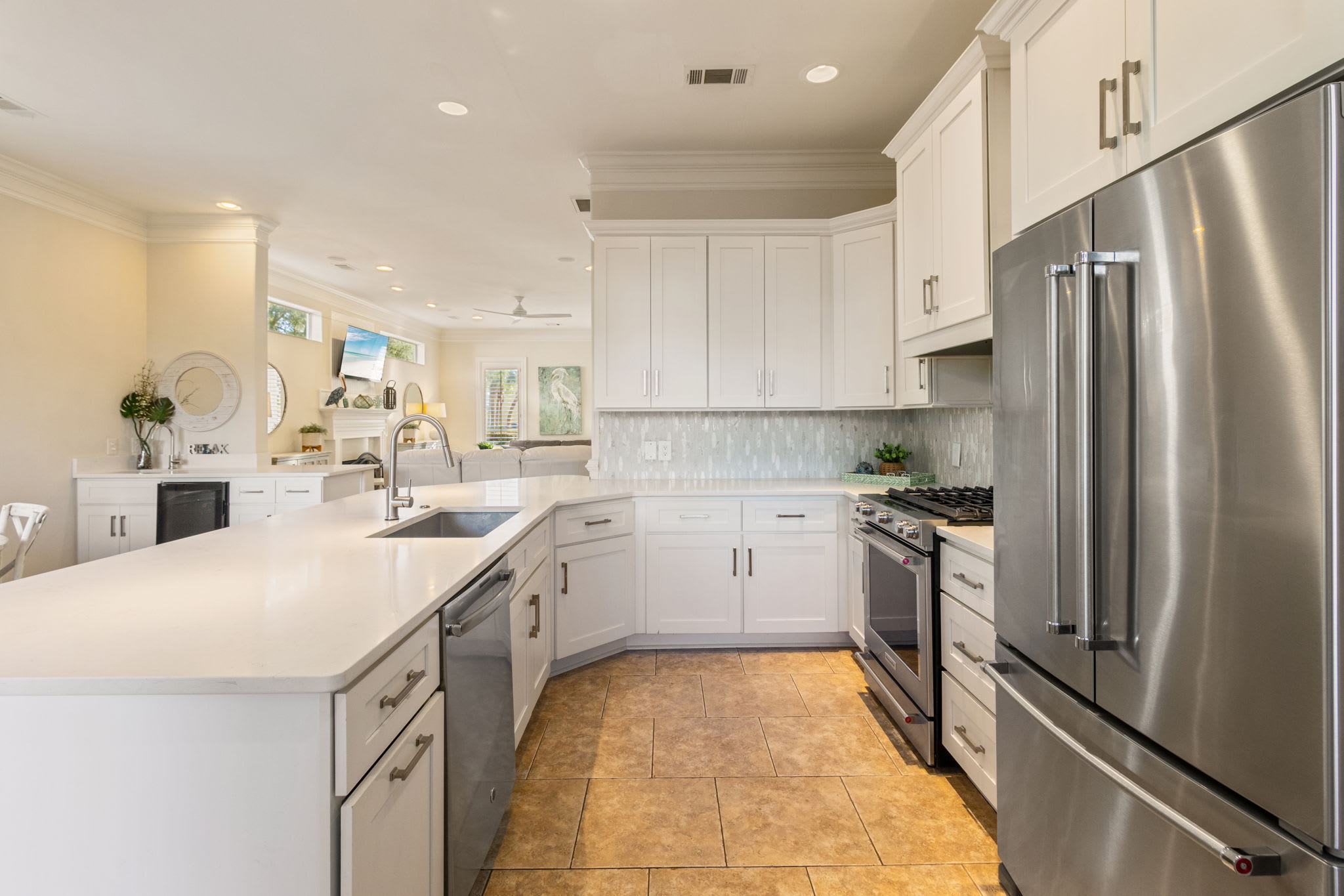 Fully equipped kitchen