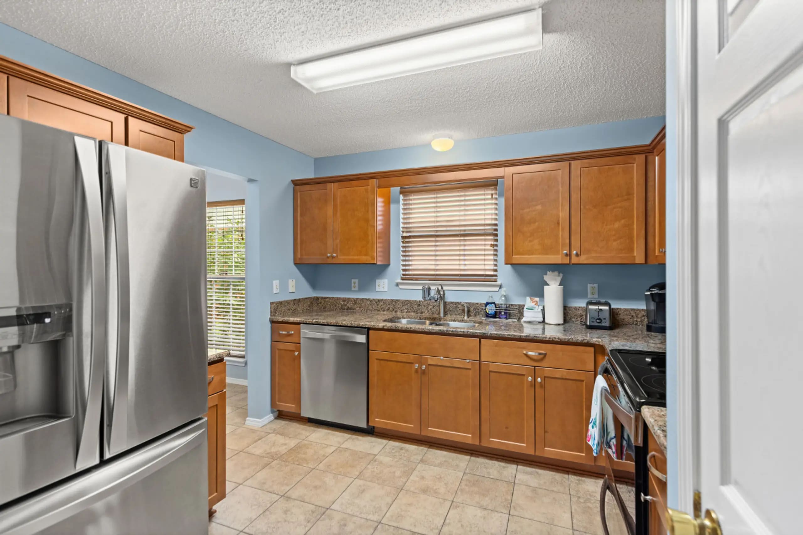 Fully Stocked Kitchen