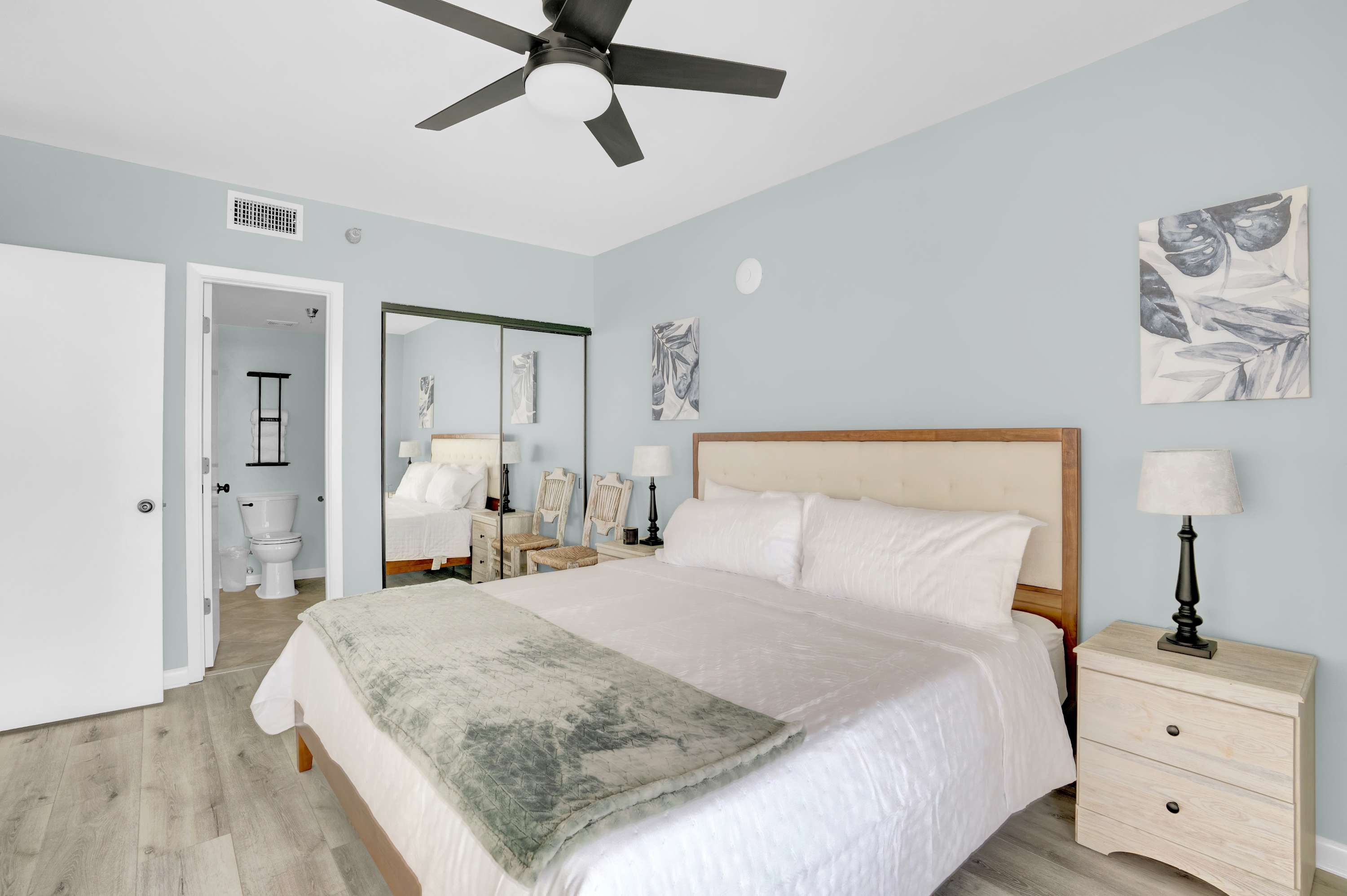 Queen Bedroom with attached washroom.