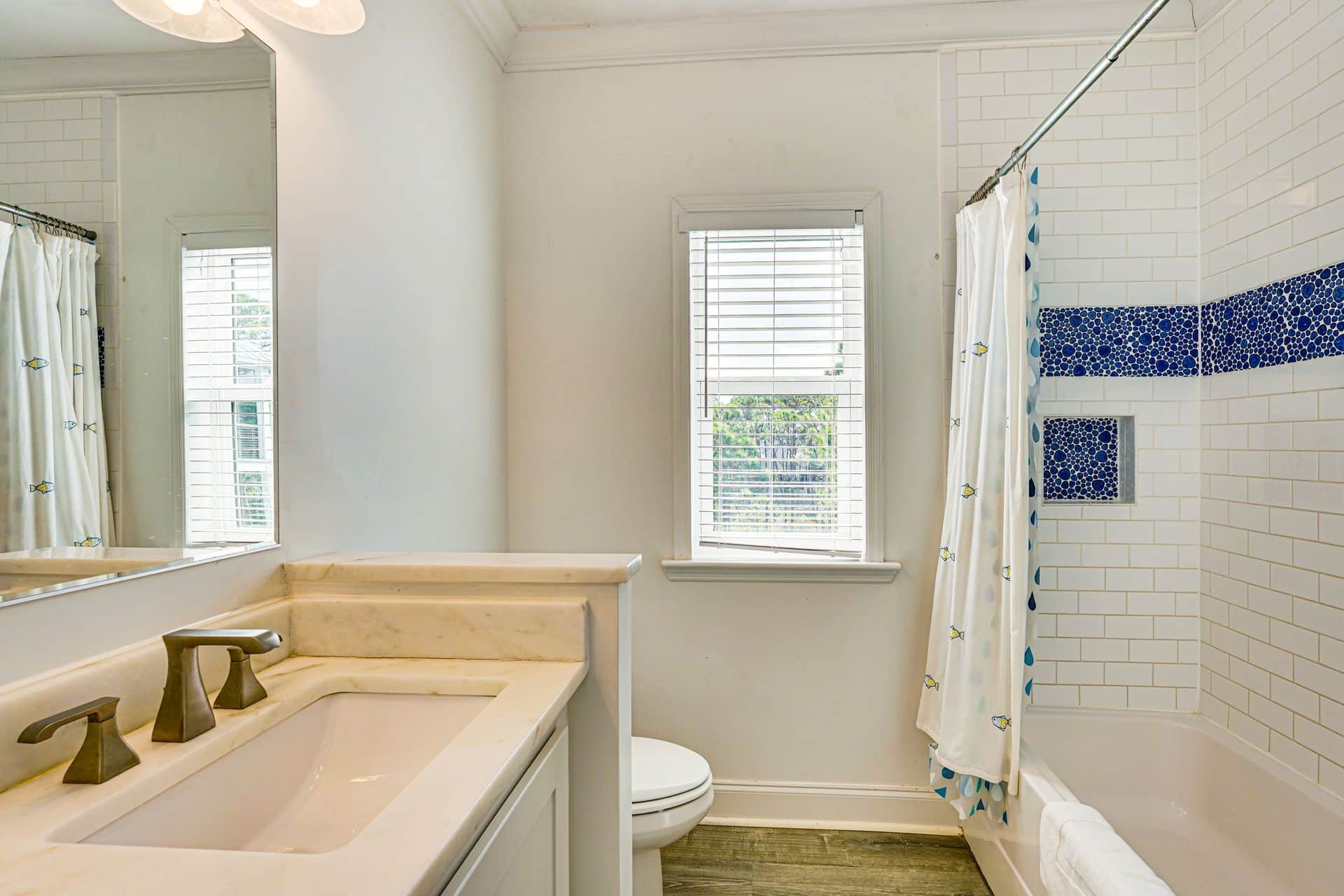 Spacous Tub/ Shower Bath