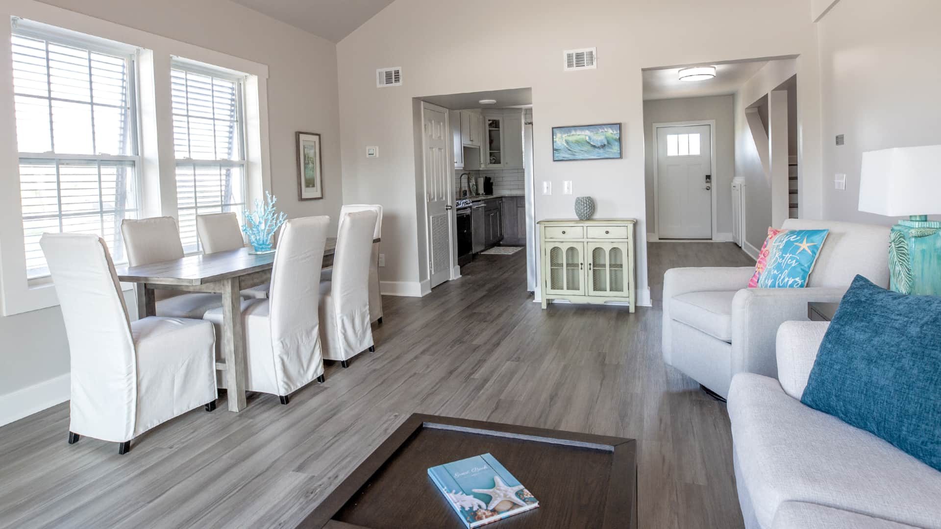 Living Room &amp; Dining Area