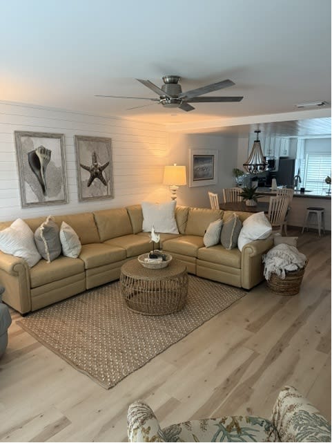 Beautifully decorated spacious living area