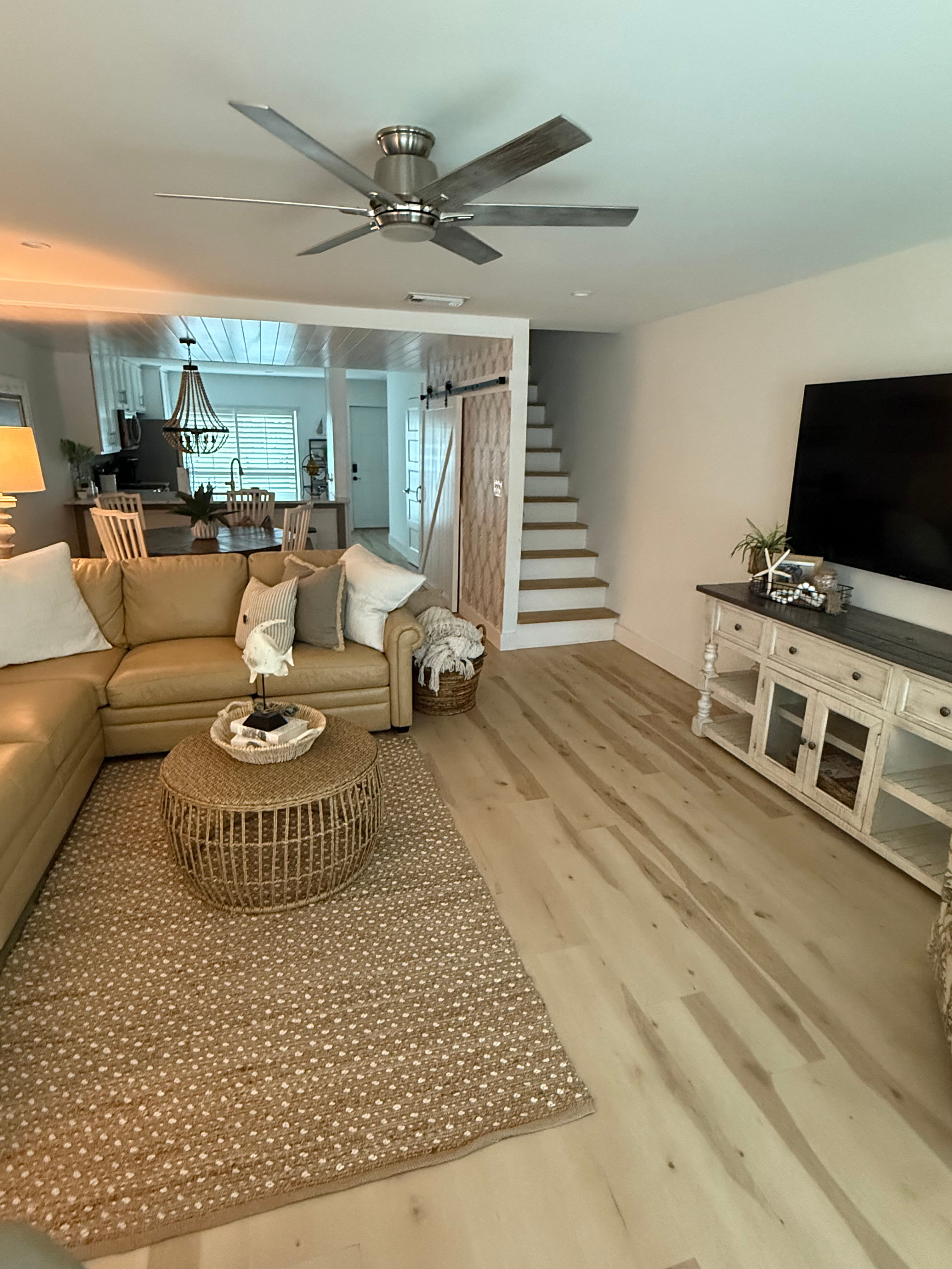 Beautifully decorated spacious living area