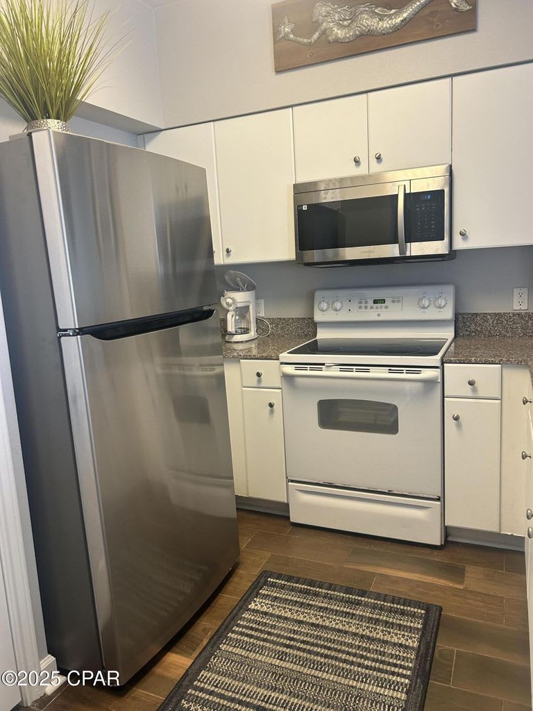 New stainless steel fridge and microwave!