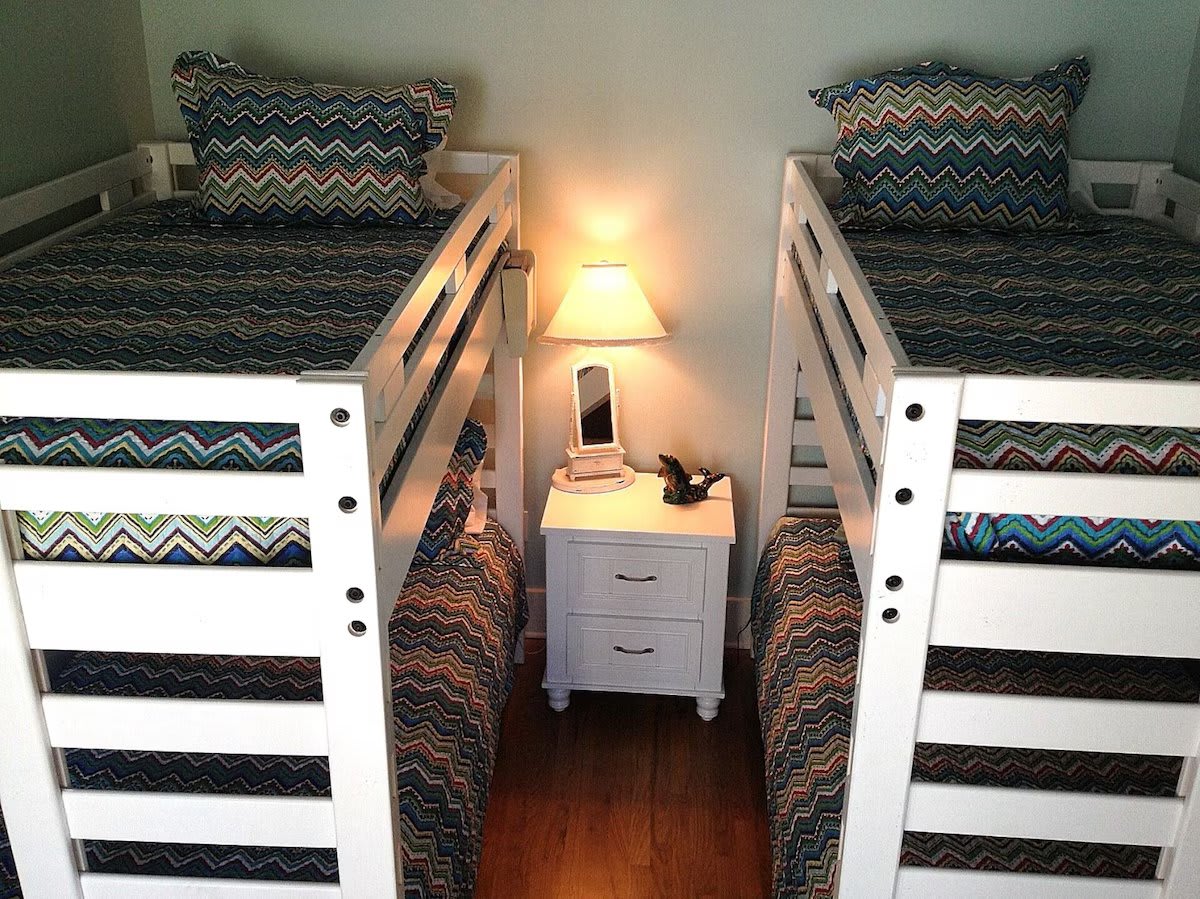 Bunk bed room