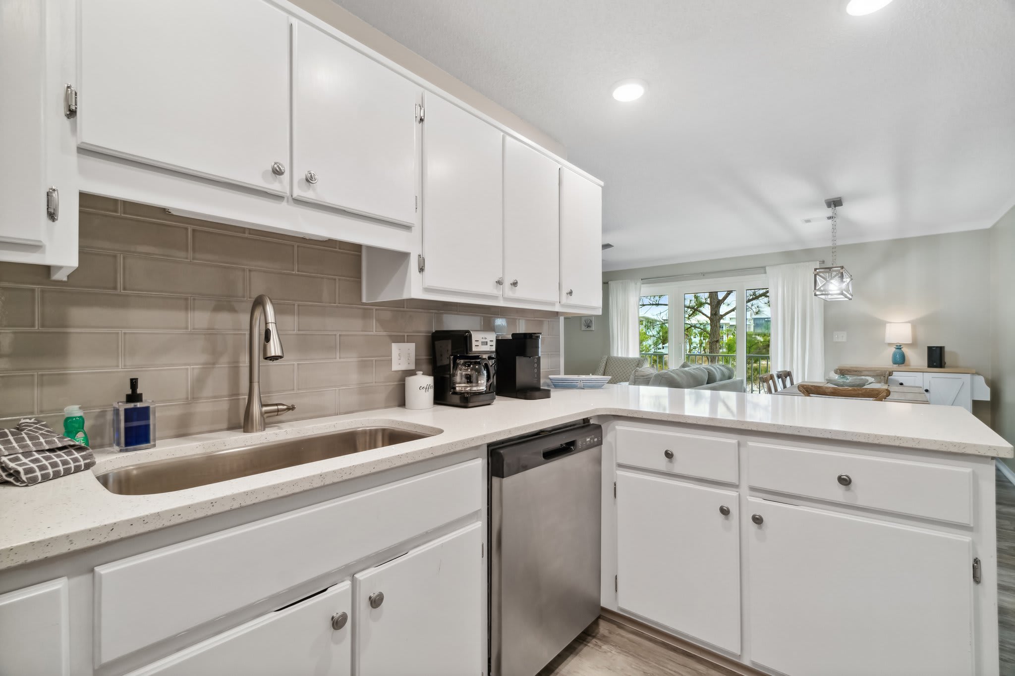 The kitchen is fully equipped with everything you need for cooking on your vacation The kitchen is fully equipped with everything you need for cooking on your vacation