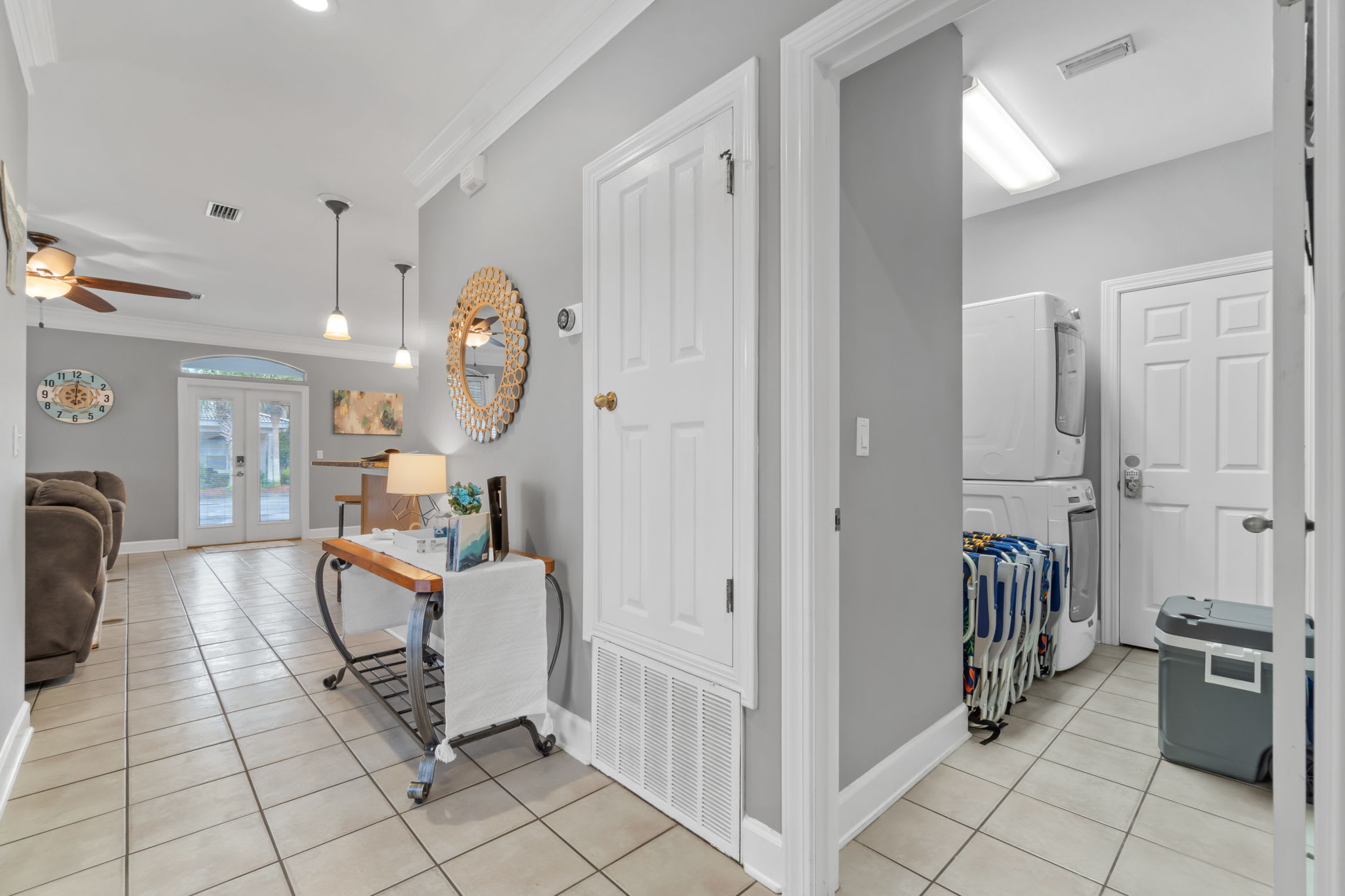 1st level hallway area