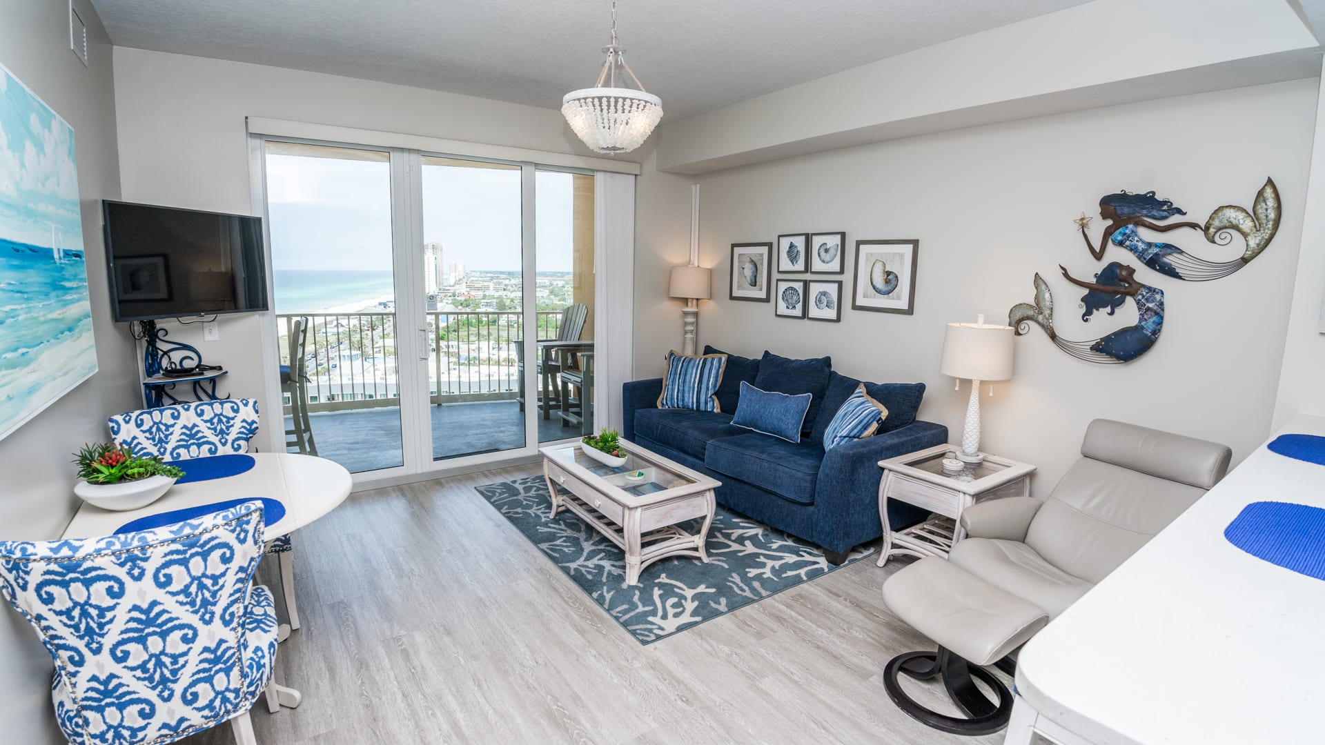 DINNING FOR TWO OR FOUR