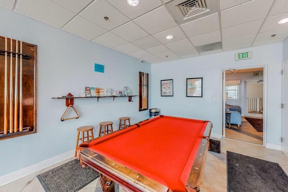 Pool Table/Game Room