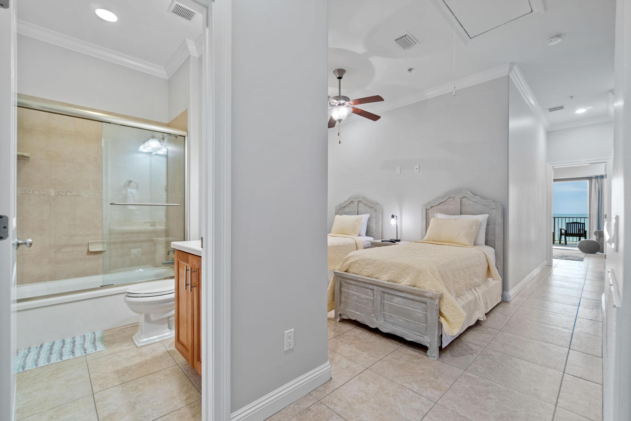 3rd Floor Loft & Shared Guest Bathroom