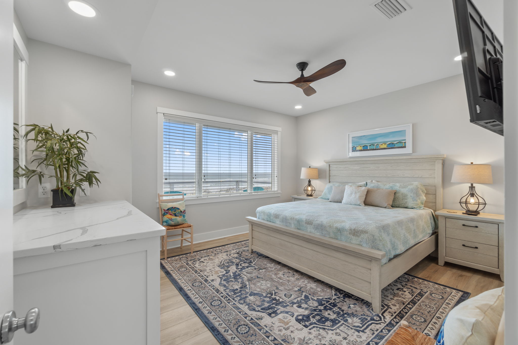 Guest Bedroom 1 (King)