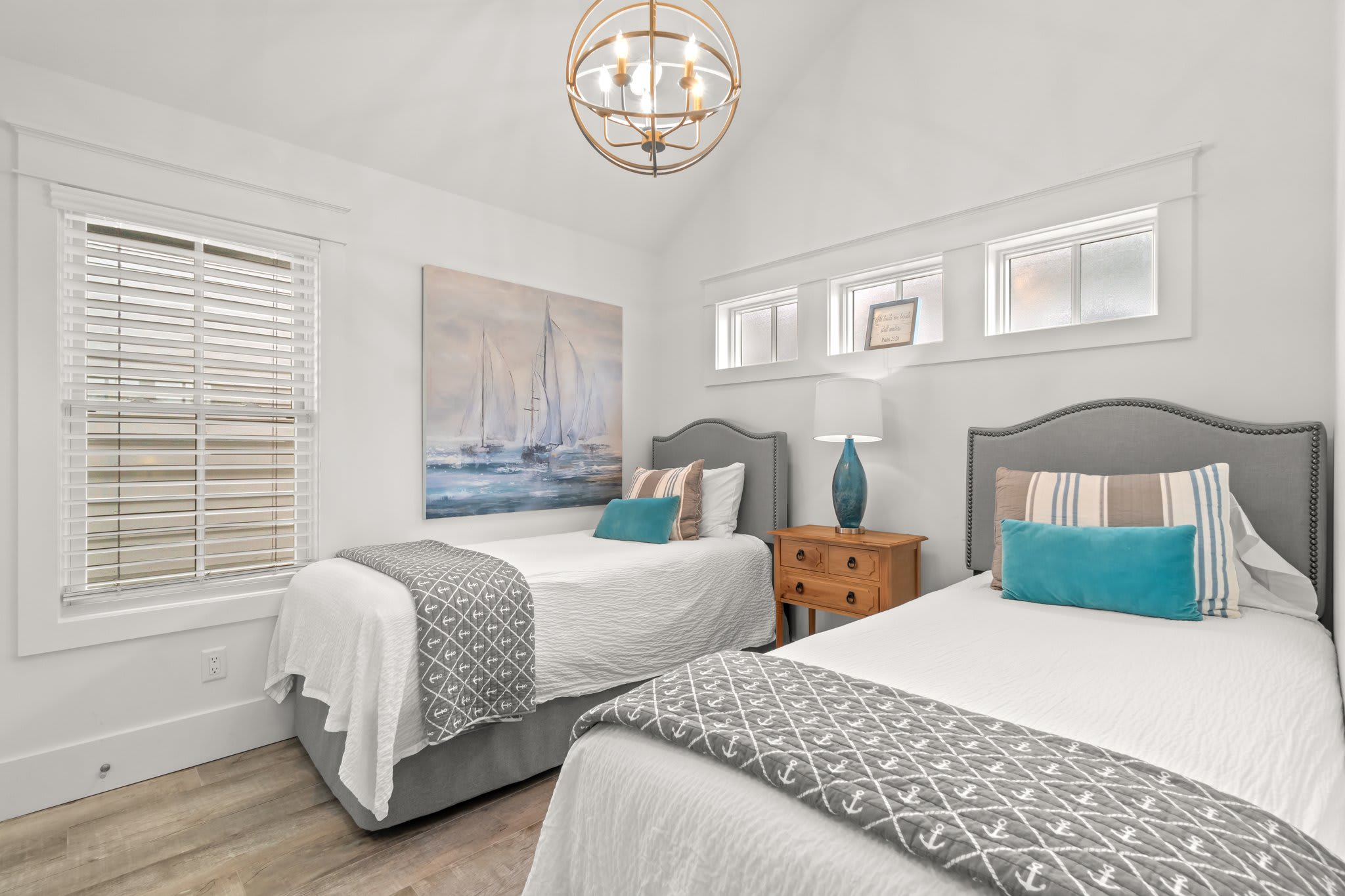 Twin XL Bedroom in Guesthouse