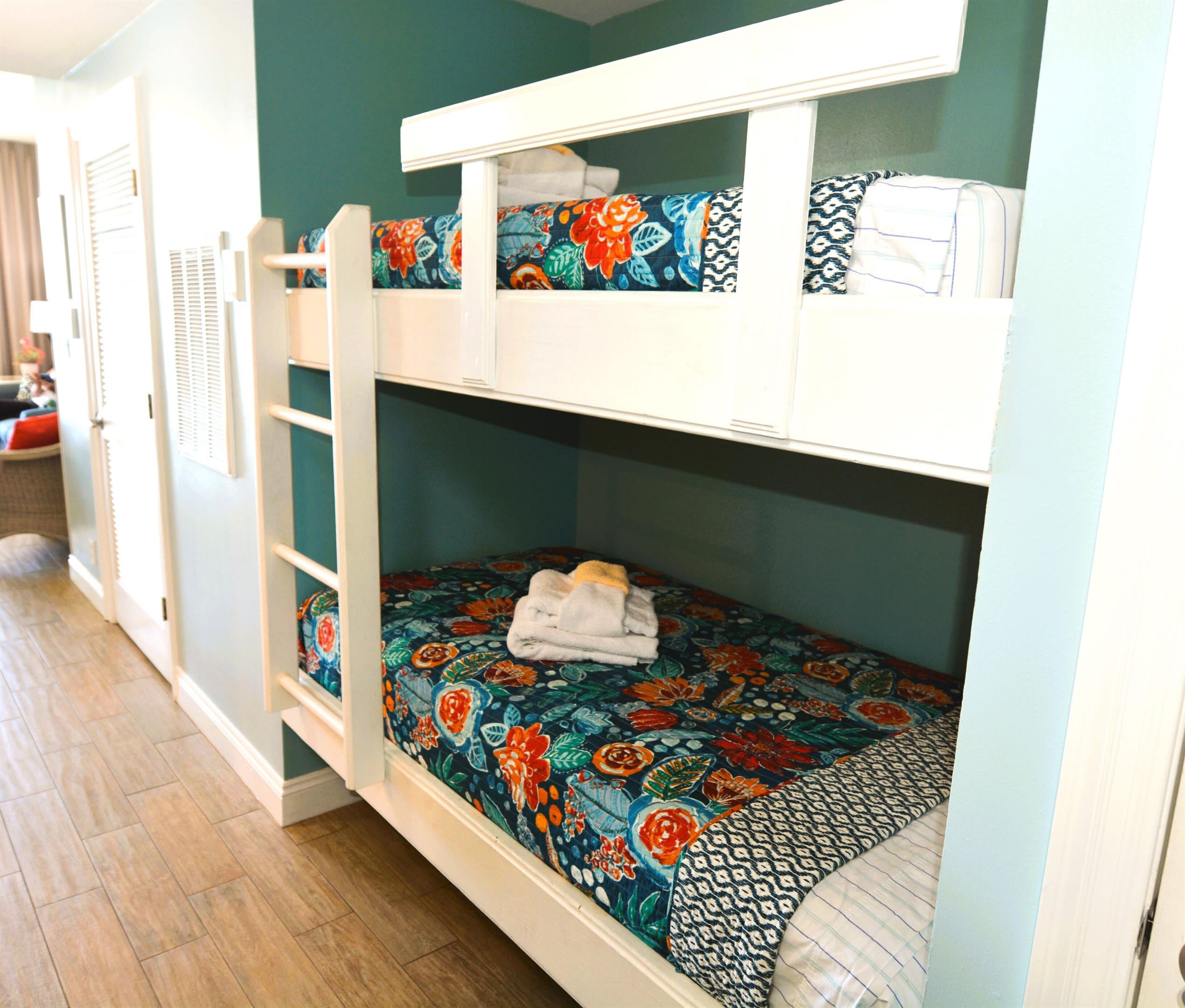 Bunks directly across from 2nd Full Bath