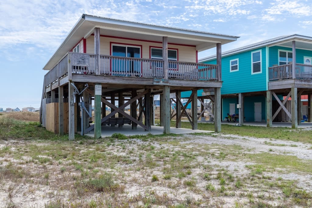 welcome to Maw-Maw's Beach House