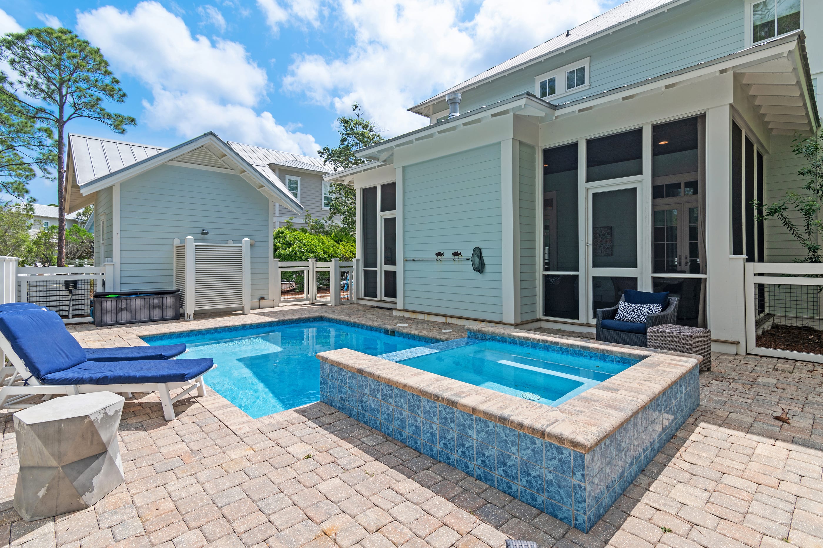 Private Pool and Hot tub