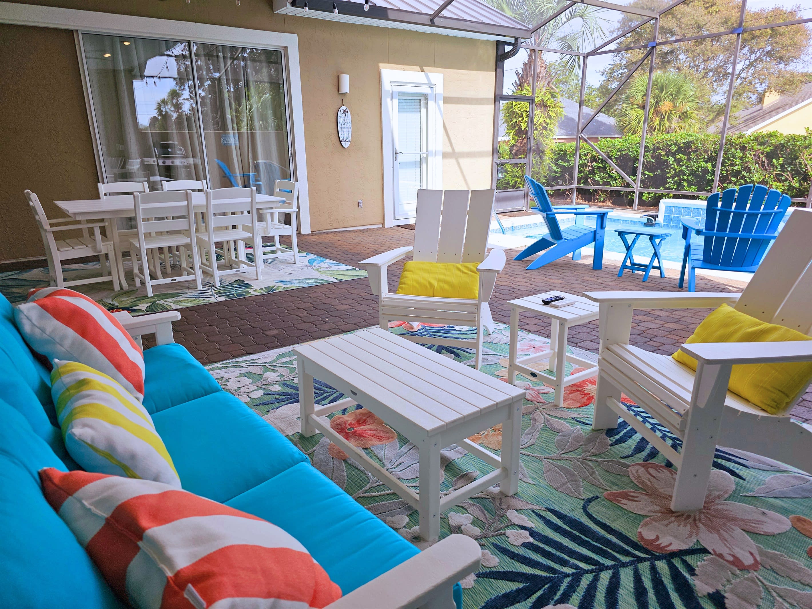 Large Covered Lanai w/Private Heated* Pool