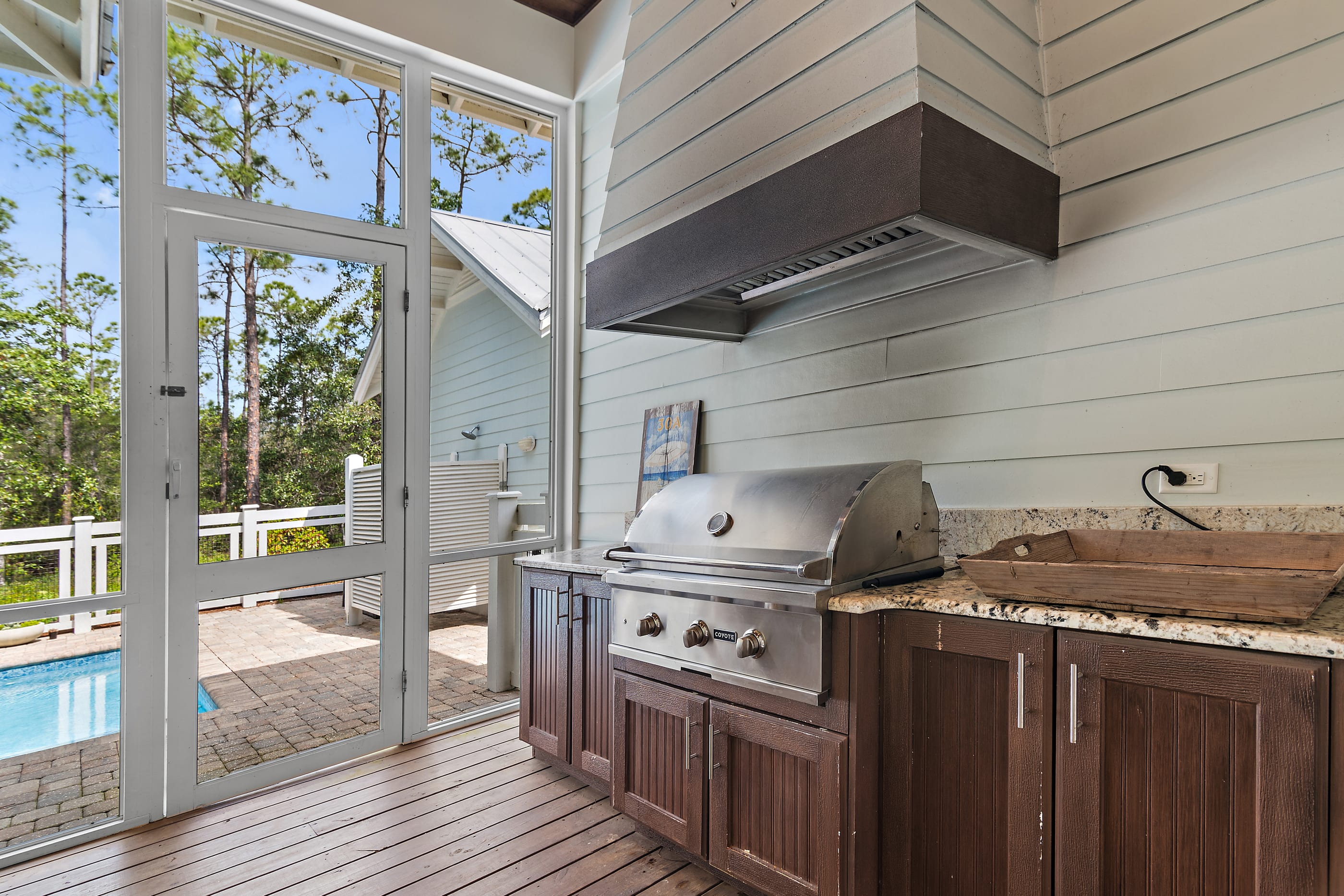 36 inch built in grill in the patio