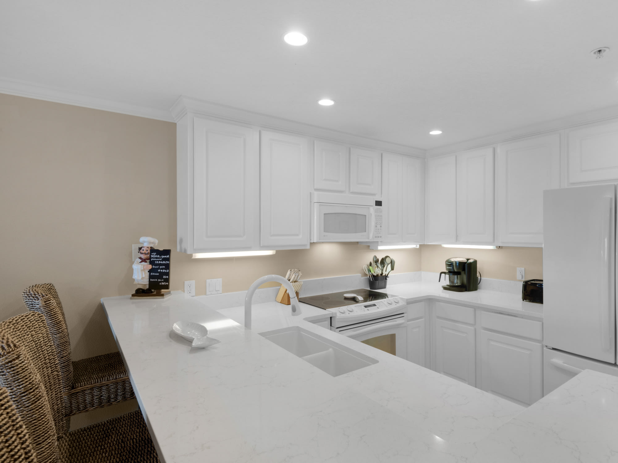 Large modern kitchen