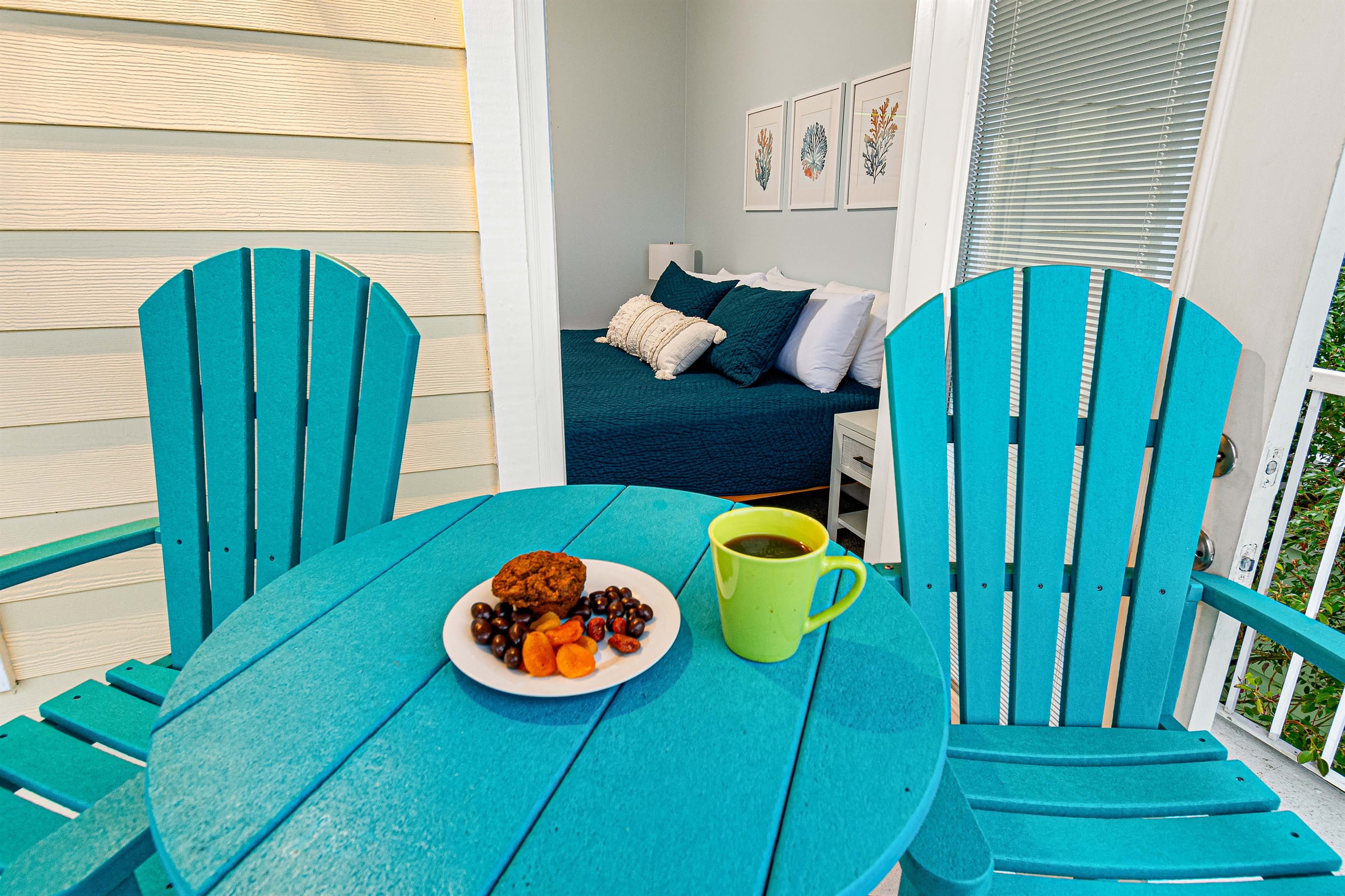 3rd floor bedroom with balcony access