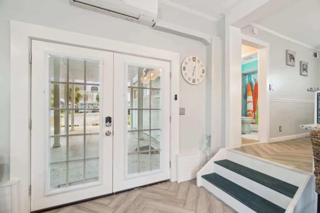 Welcome to Sea Breeze on Sunset!