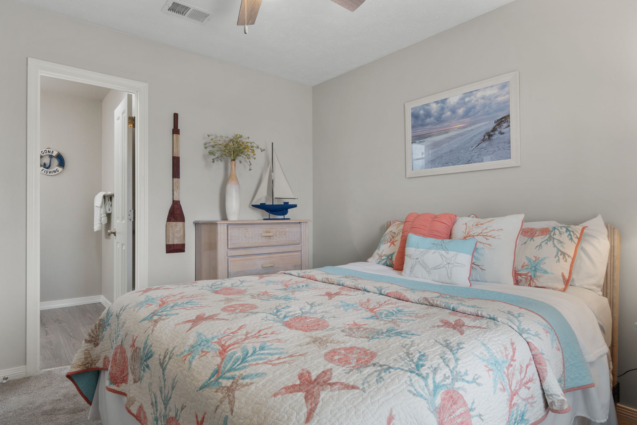 Guest Bedroom 1 (Queen)