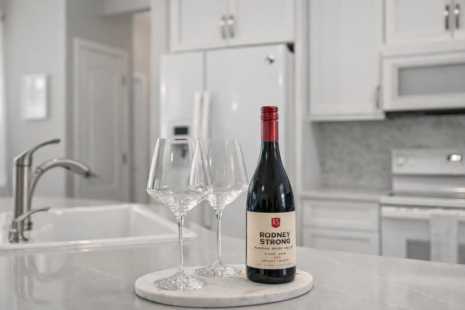 A little welcome treat- complimentary wine and beverages to help you ease right into beach mode.