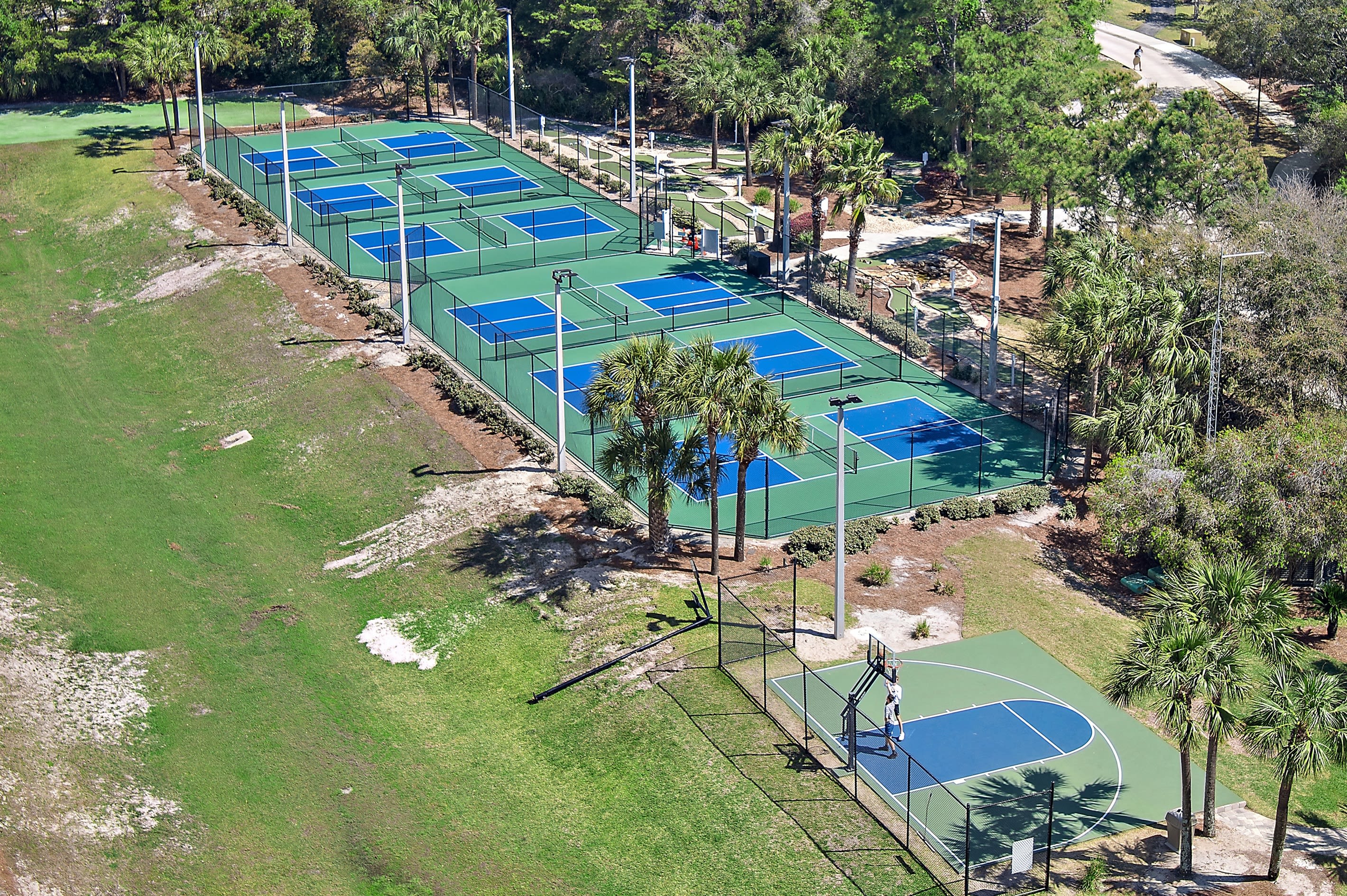 Pickleball Courts