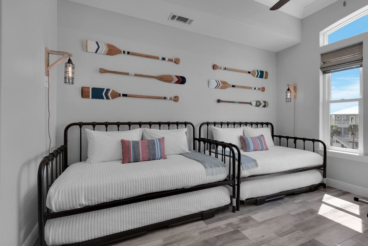 Fun Kids Room w/ 4 Twin Beds, Foosball, Smart TV! Trundles Can Convert to Kings