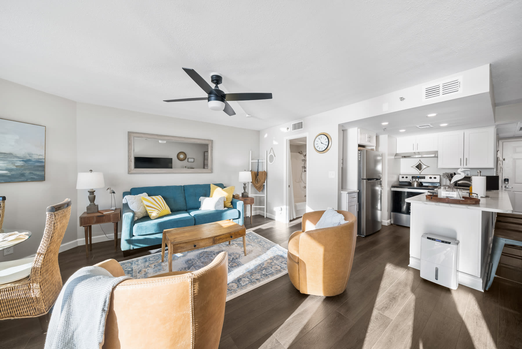 Room For All to Kick Back & Relax