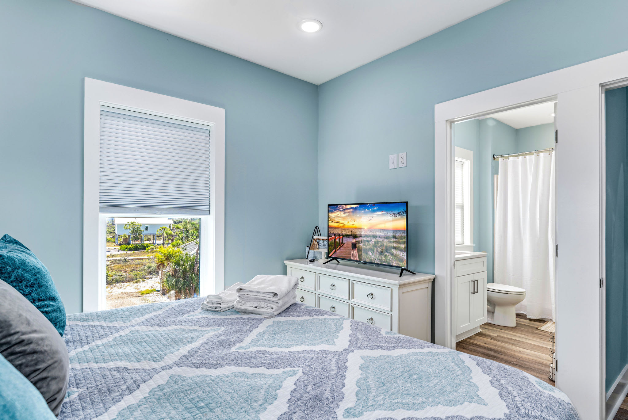 Upstairs King Bedroom 1