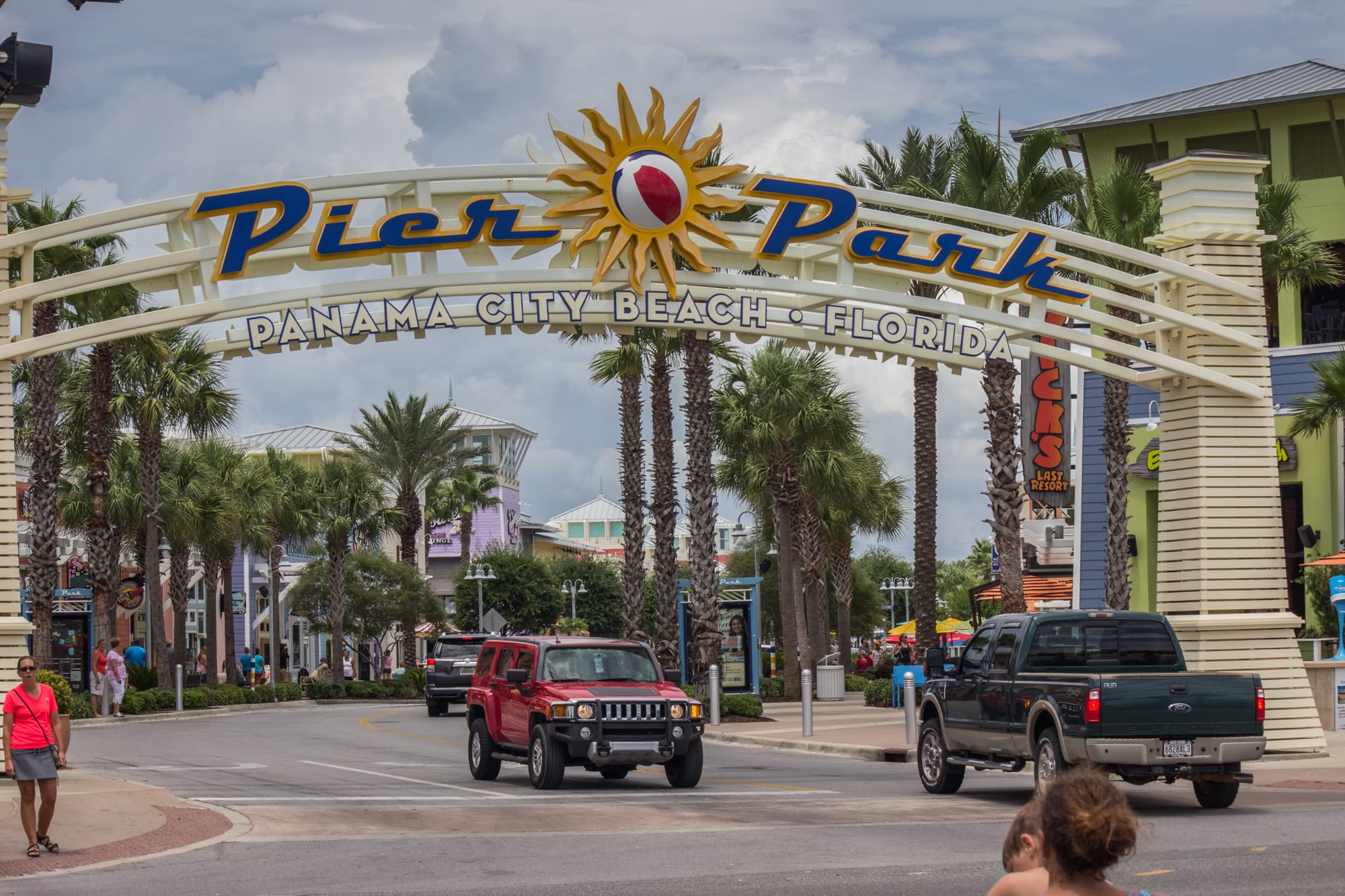THE ENTRANCE TO PIER PARK  Next to CALYPSO!