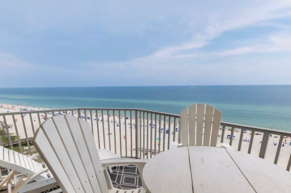 Breathtaking corner Gulf views