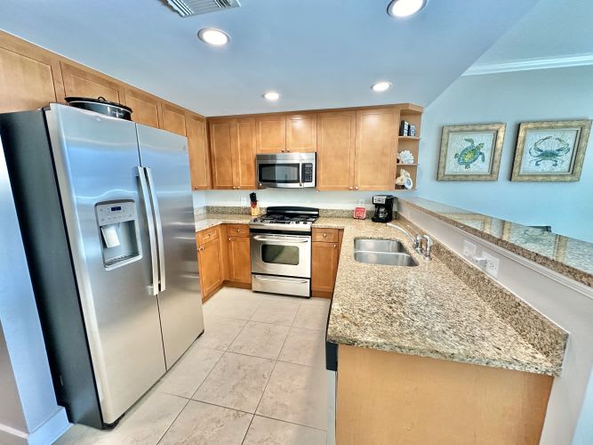 Fully Stocked Kitchen