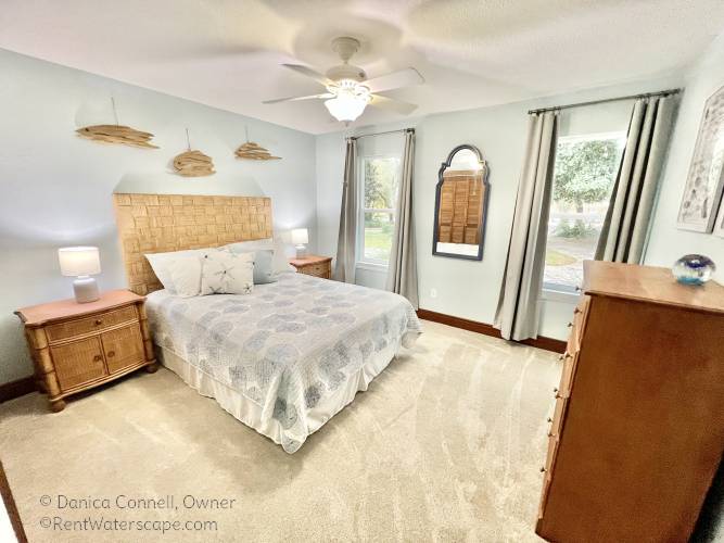 Master Bedroom-Queen