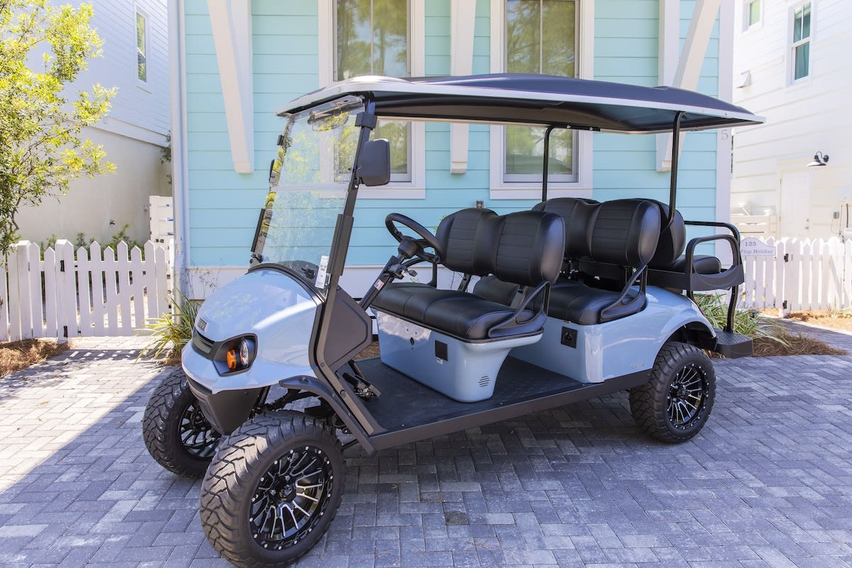 6 passenger GOLF CART, included,  makes trips to the beach & pools fun & easy! 