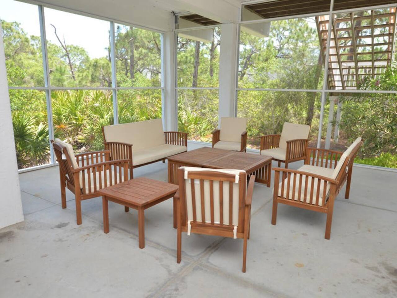 Screened Outdoor Entertaining