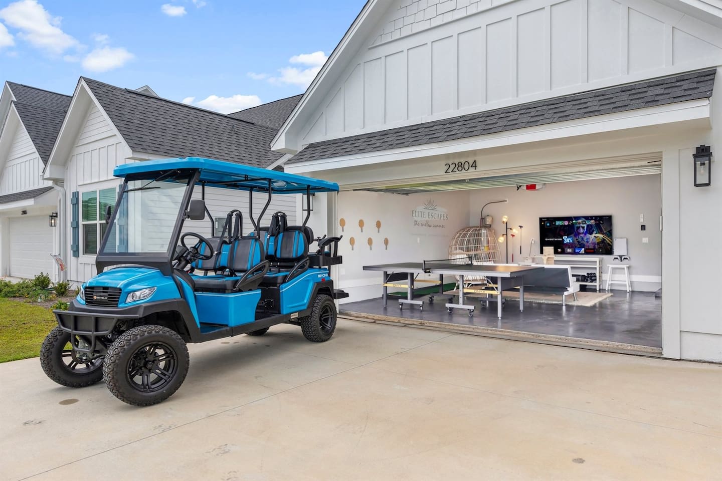 Enjoy complimentary 6 seater golf cart!