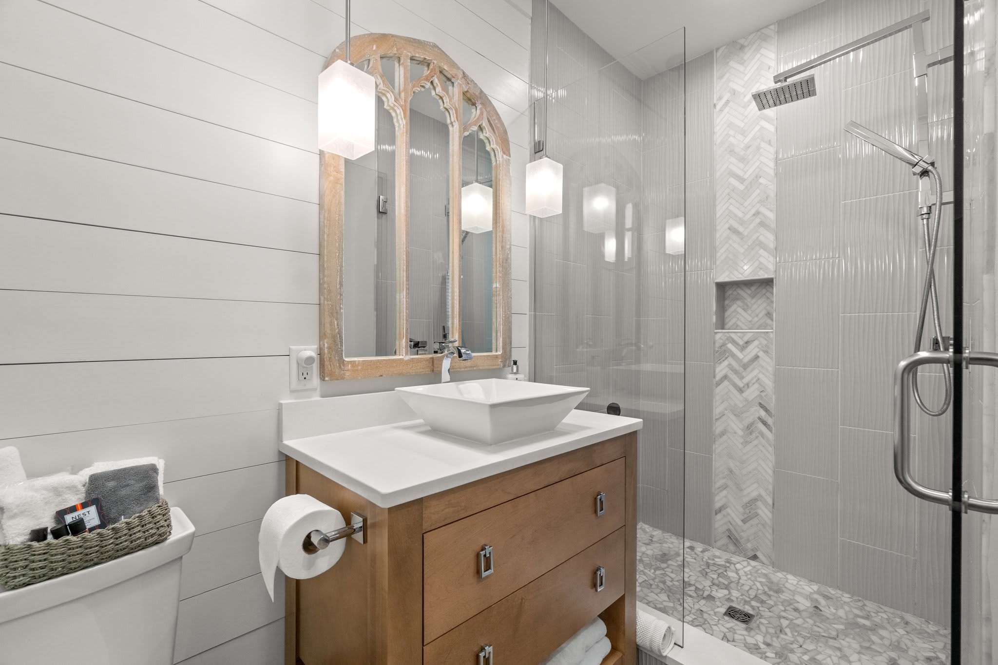 Downstairs Full Bath