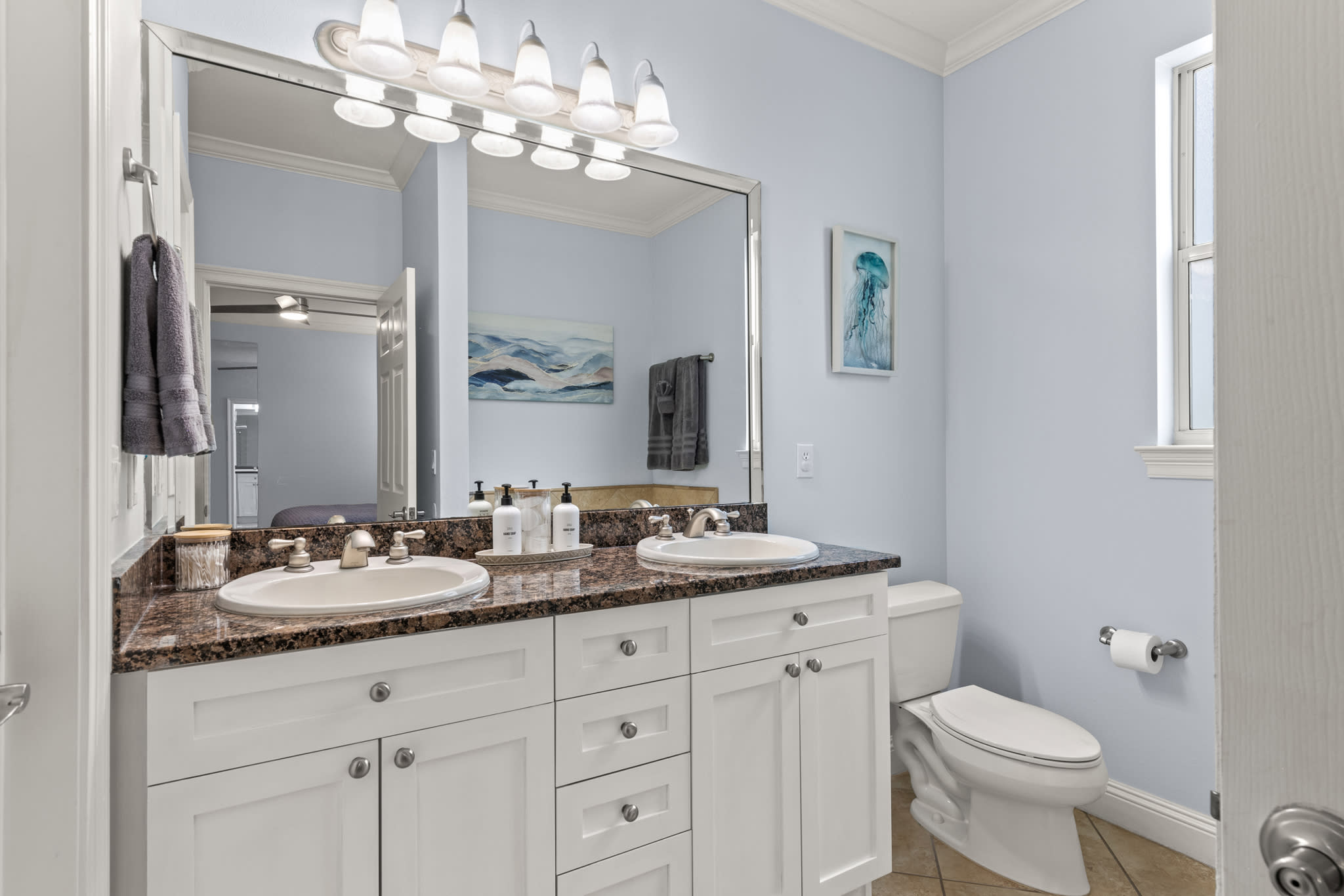 Ensuite master bathroom